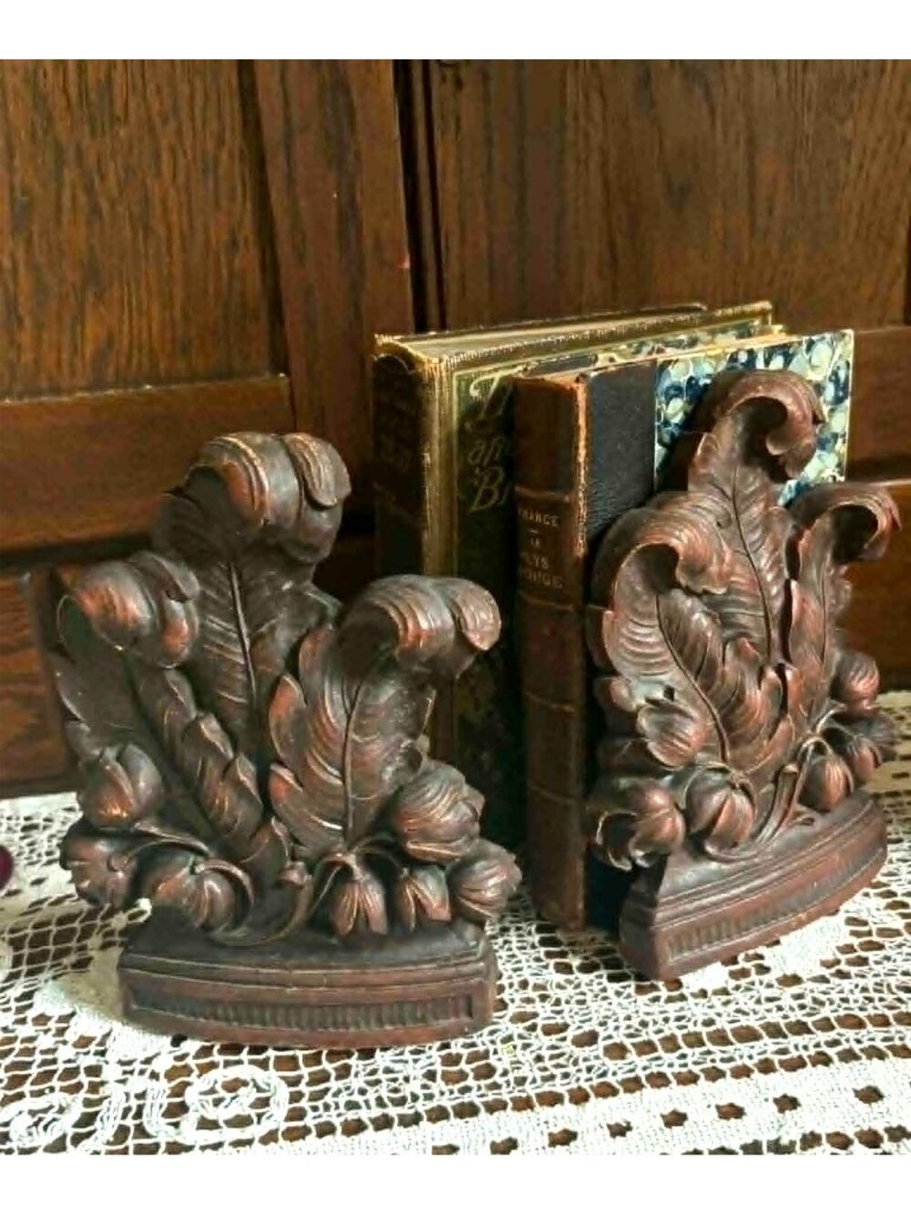 Pair of Heavy Vintage Art Nouveau Acanthus Leaf Bookends – Carved Wood Look Comp
